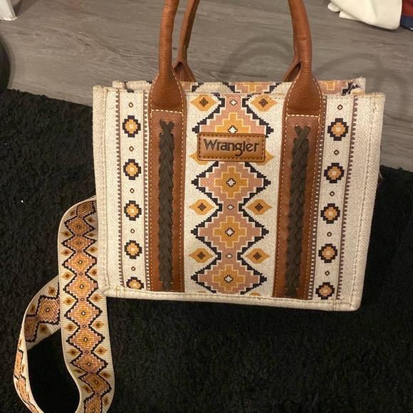 Wrangler Purse - Picture 1 of 4